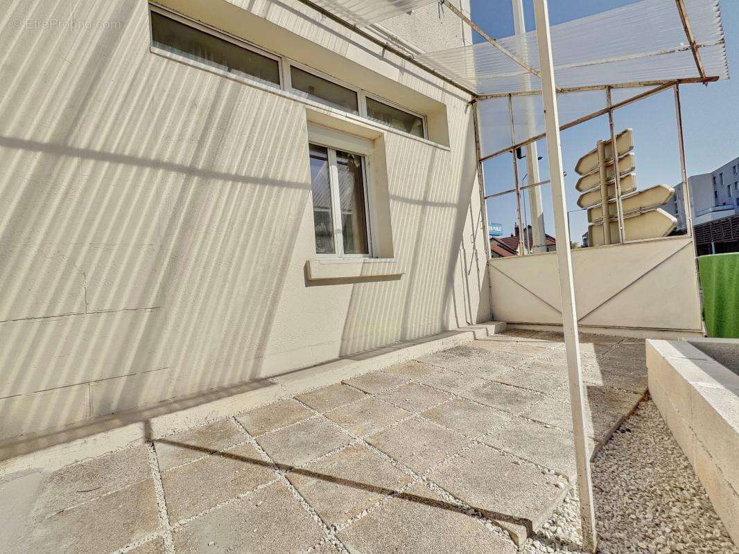 Appartement 36m² avec terrasse au pied du tram - photo 10