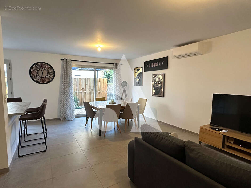 Maison à SAINT-MAXIMIN-LA-SAINTE-BAUME