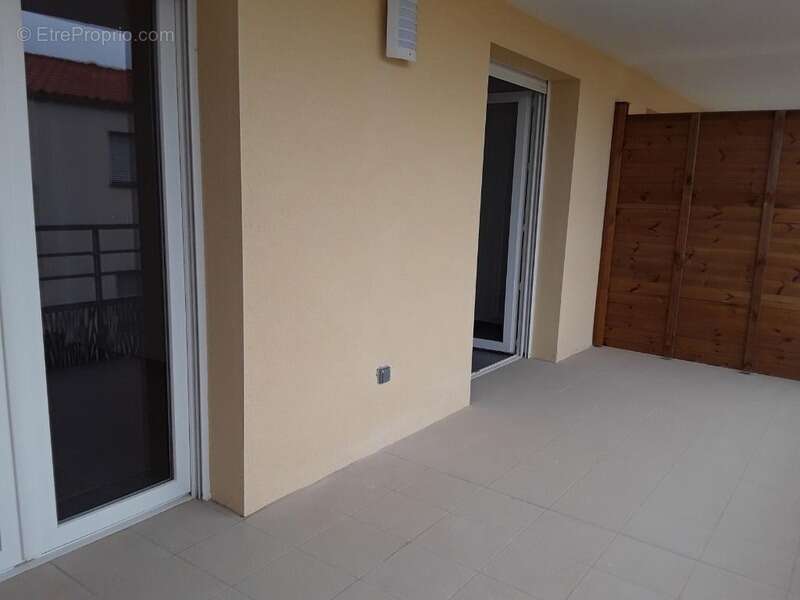 Appartement à THEZA
