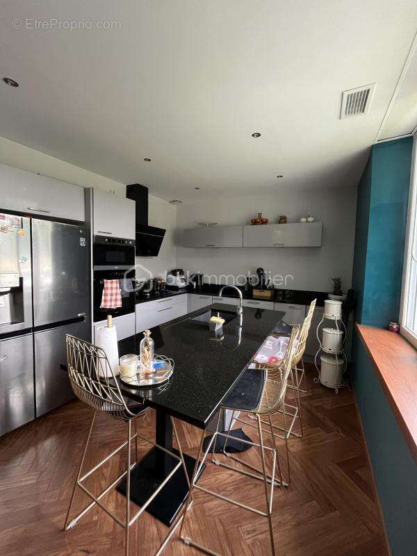 Maison de plain pied sur sous sol complet avec piscine - photo 4