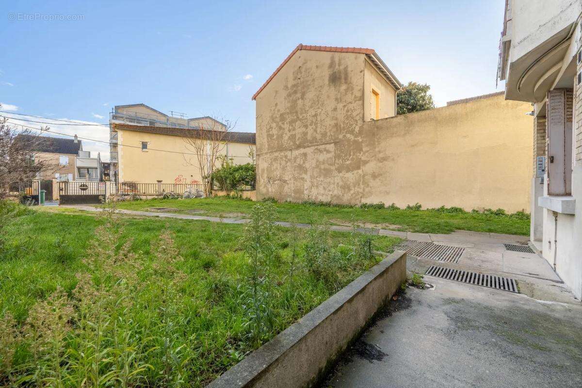 Appartement à COLOMBES