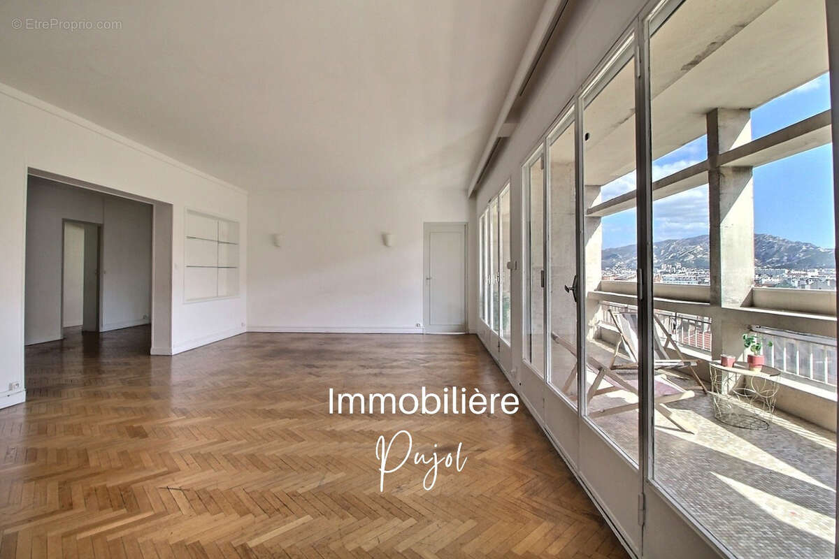 Appartement à MARSEILLE-8E
