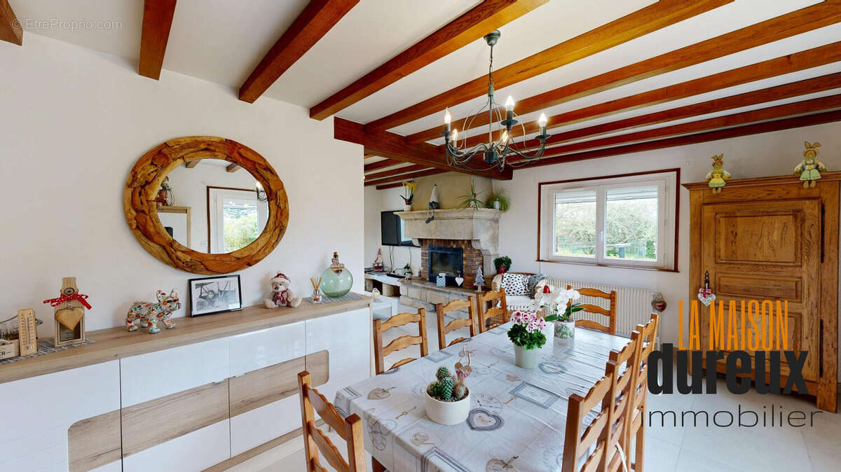 Maison à DAMPIERRE-SUR-SALON