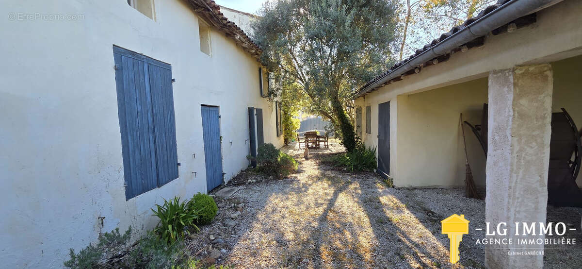 Maison de 118 m2 avec jardin et dépendances - photo 30