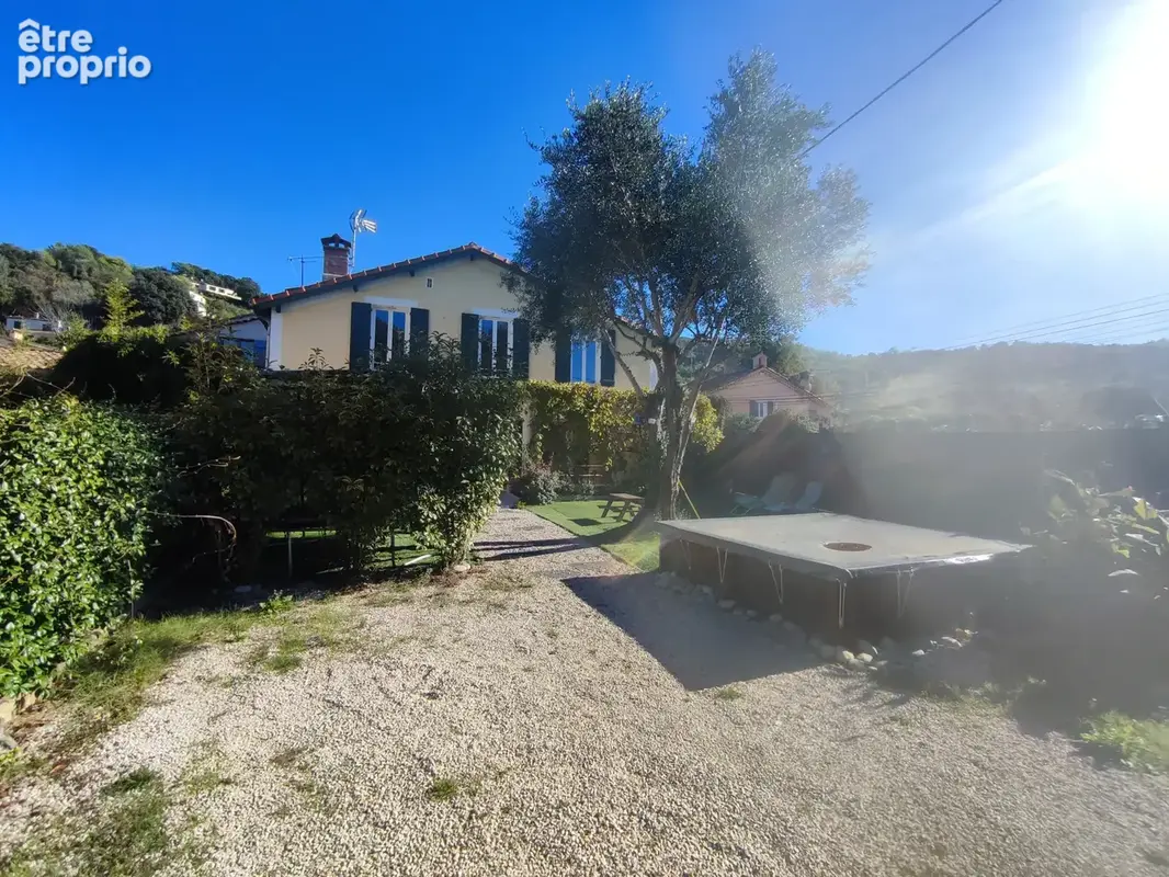 Pegomas centre maison 4 pieces 82 m2 jardin 353 m2 - photo 1