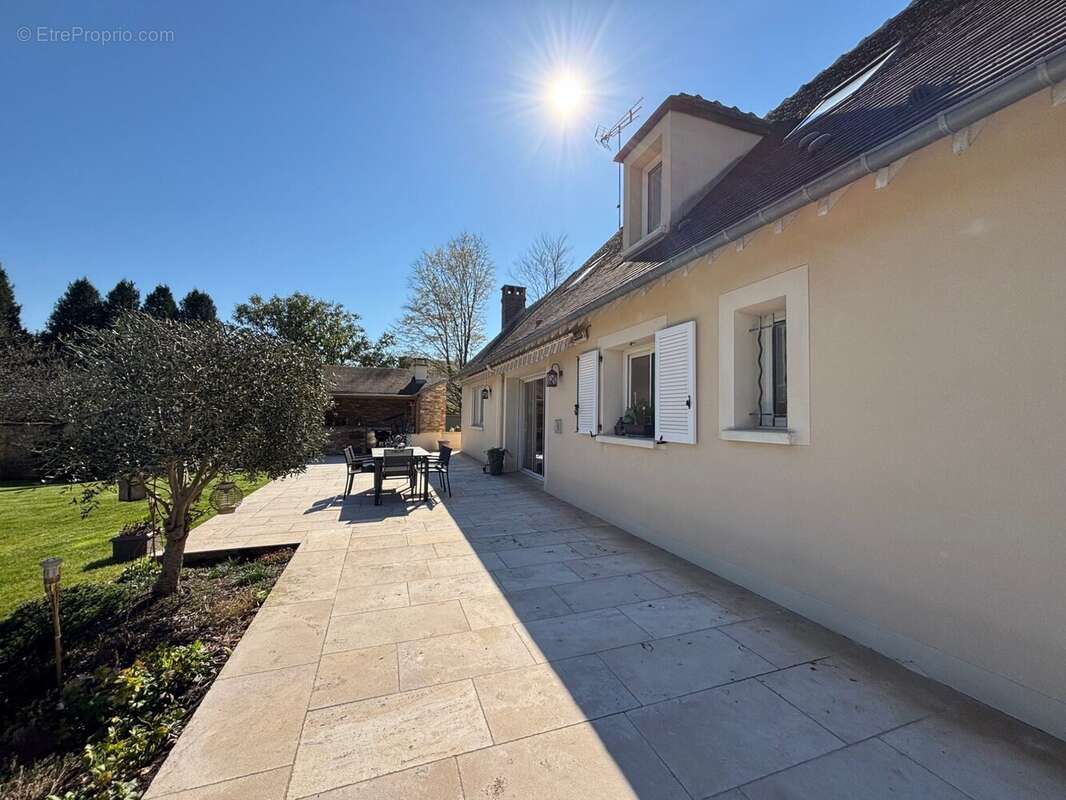 Maison à MILLY-LA-FORET