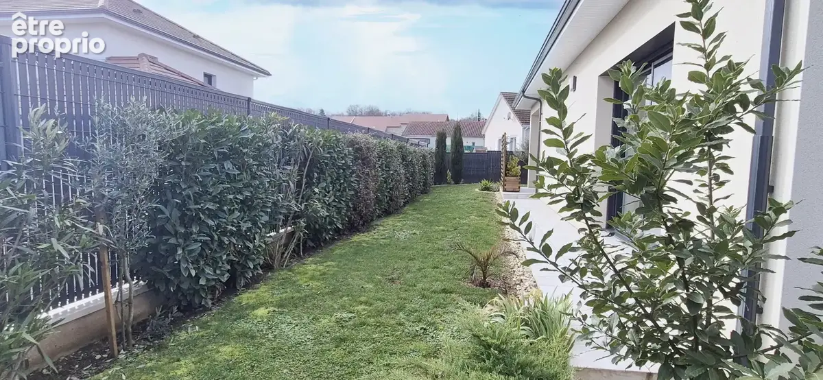 Maison plain-pied 2022 de 108 m2   Prestations haut de gamme   DPE A   Garage isolé   Terrain clos 593 m2 - photo 4