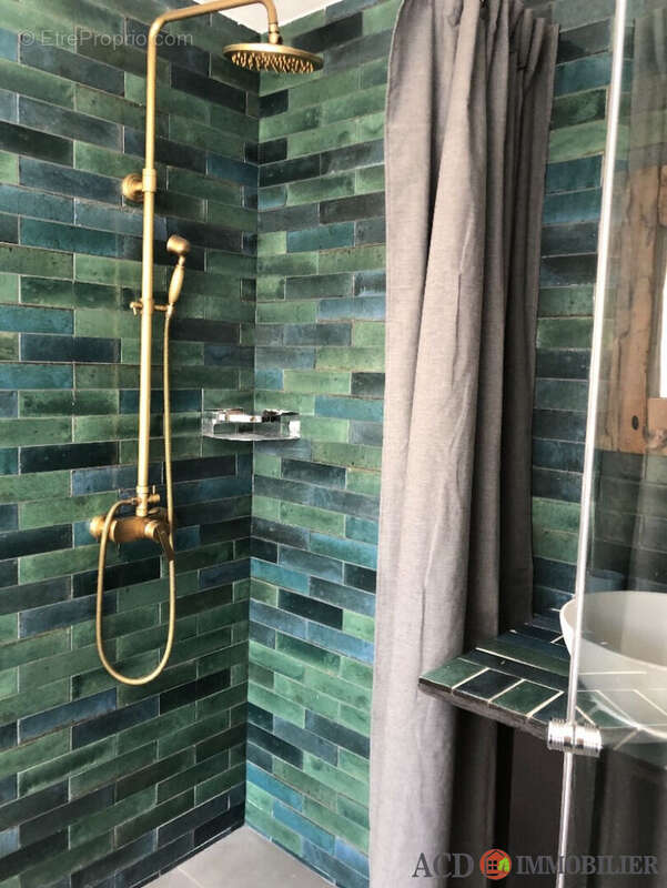 Appartement à MARSEILLE-6E