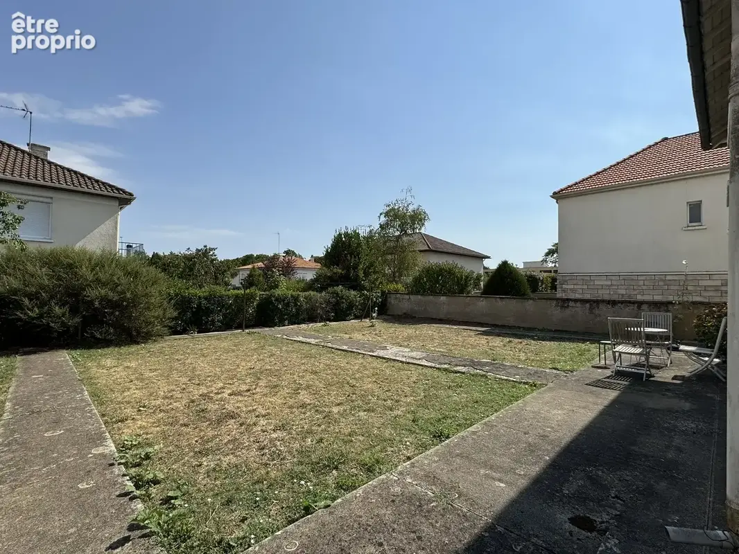 POITIERS - maison 49m2 - 1 chb avec jardin et garage - photo 5