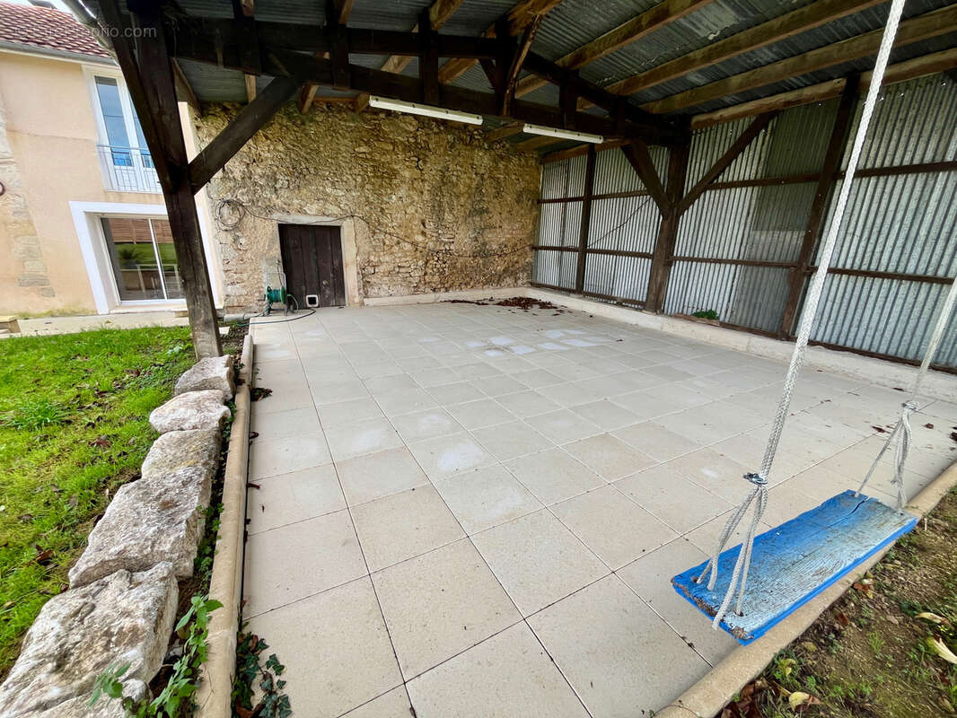 Maison à COULOUNIEIX-CHAMIERS