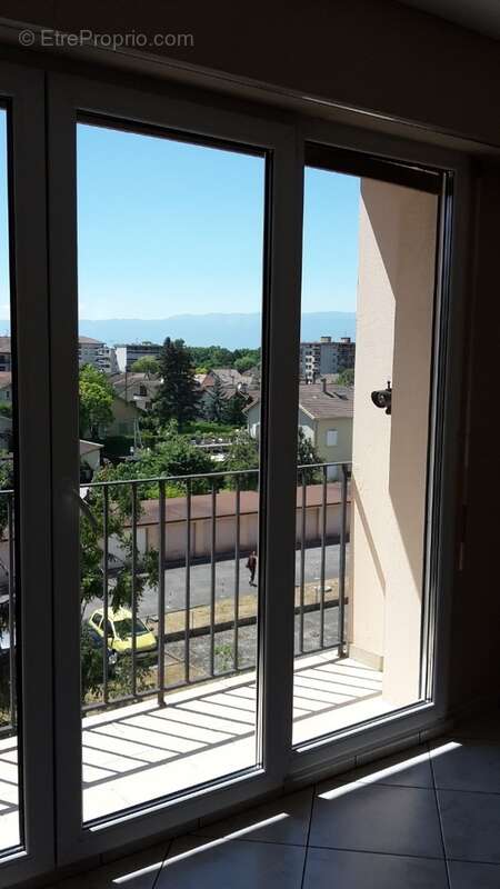 Appartement à AMBILLY