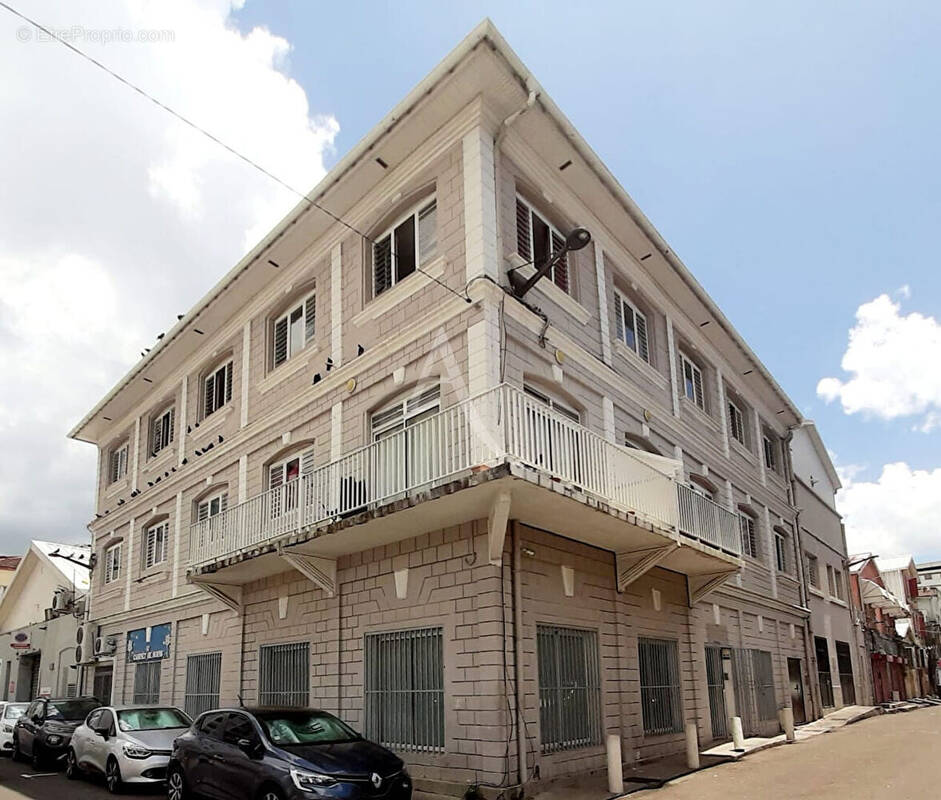 Commerce à FORT-DE-FRANCE