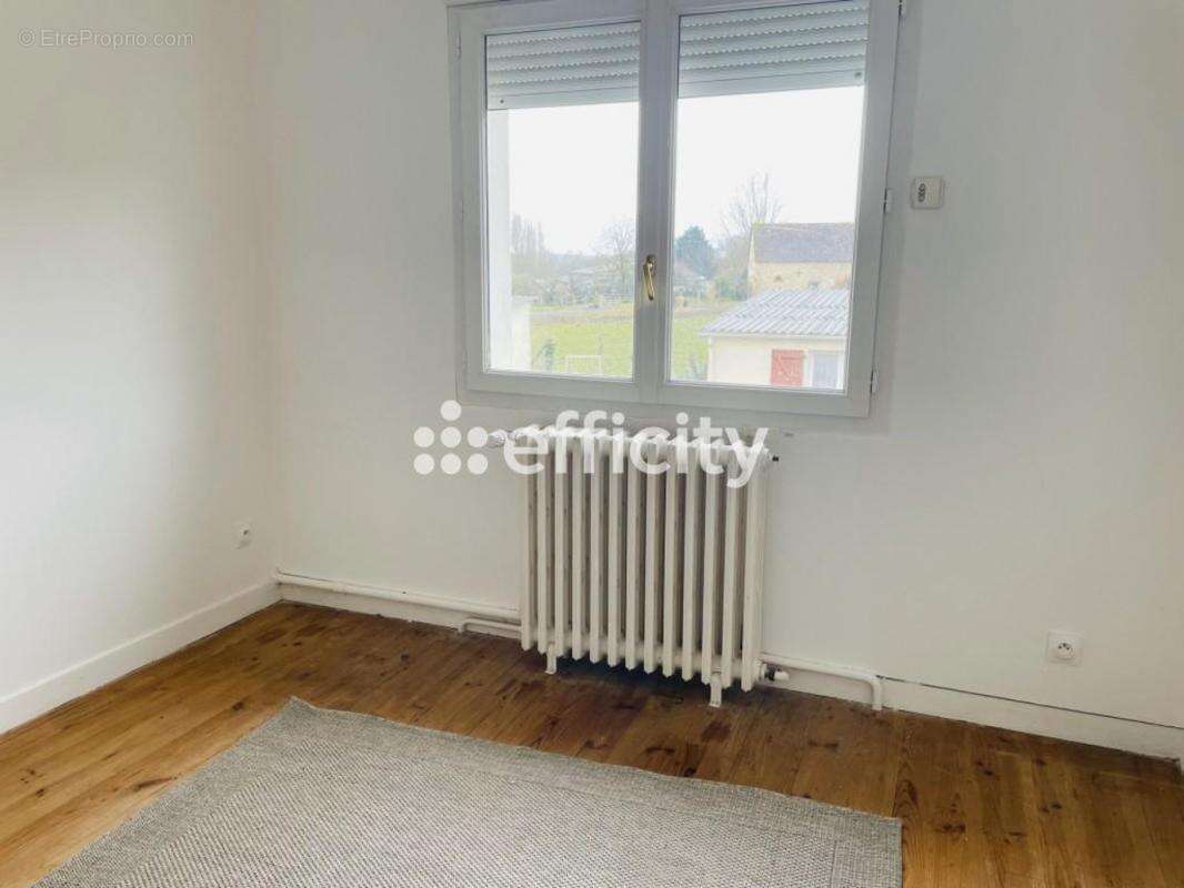 Maison à LA FERTE-BERNARD