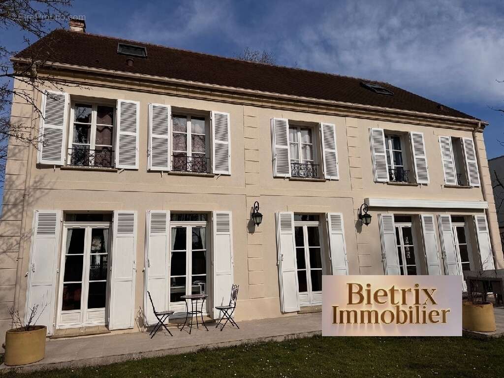 Maison à L'ISLE-ADAM