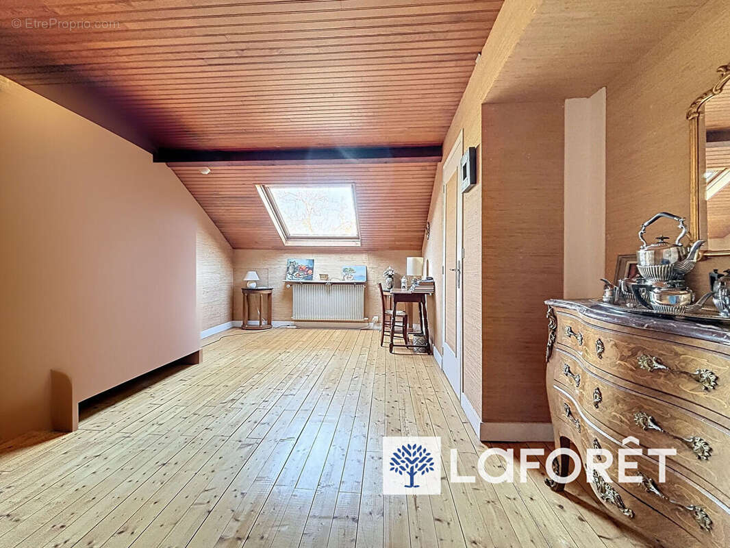 Maison à MARLY-LE-ROI