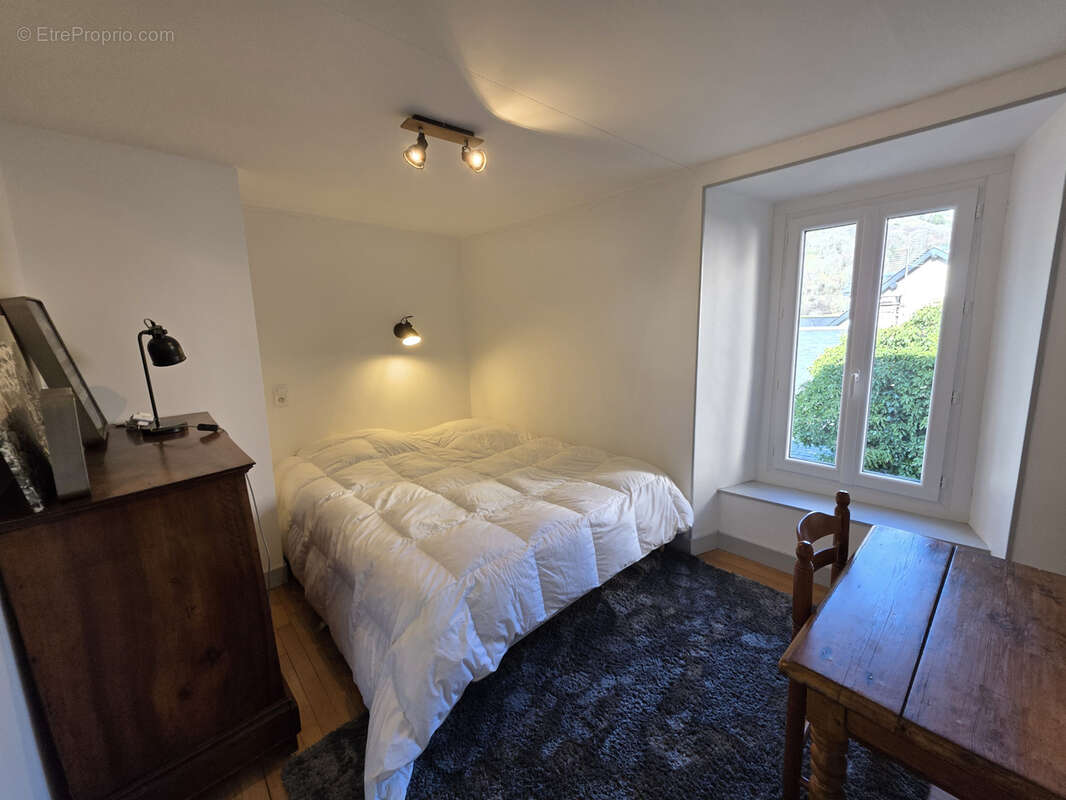 Maison à LUZ-SAINT-SAUVEUR