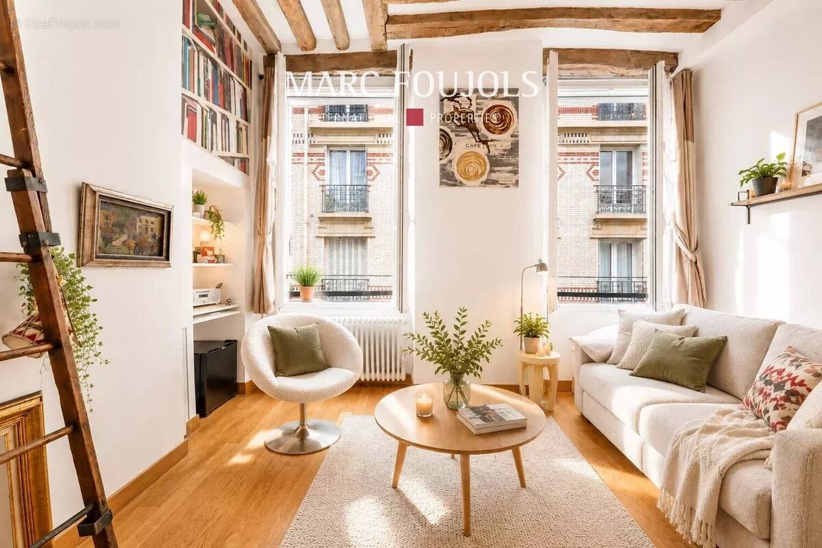 Appartement à PARIS-7E