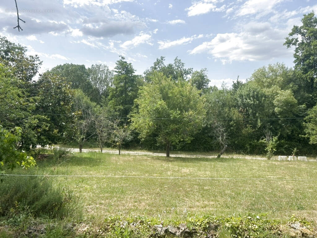 Terrain à BARBECHAT