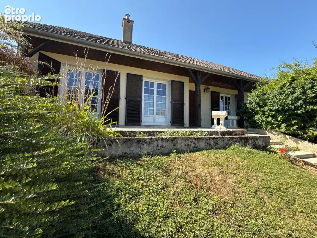Maison à BRETENIERE