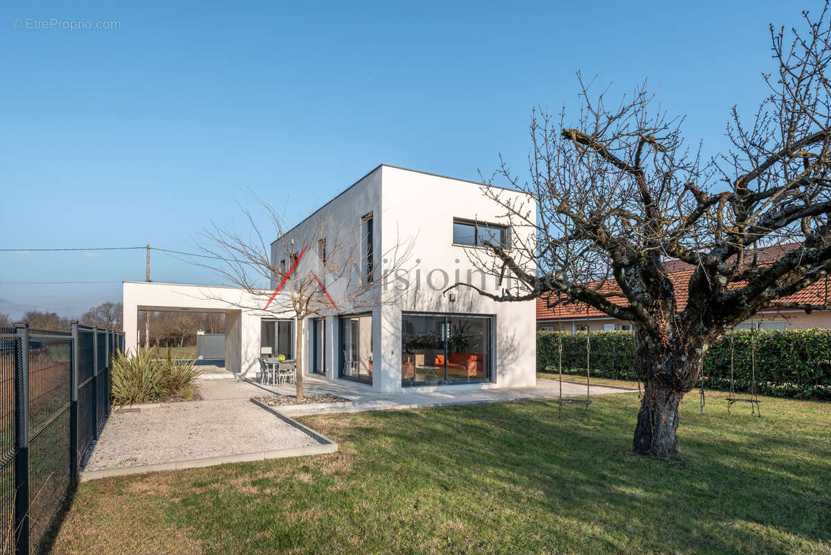 Maison à VARCES-ALLIERES-ET-RISSET