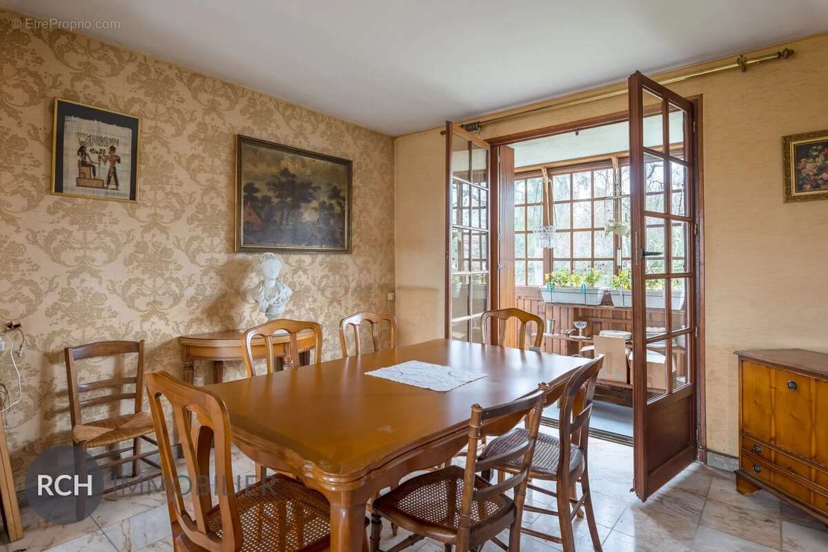 Maison à MONTFORT-L'AMAURY