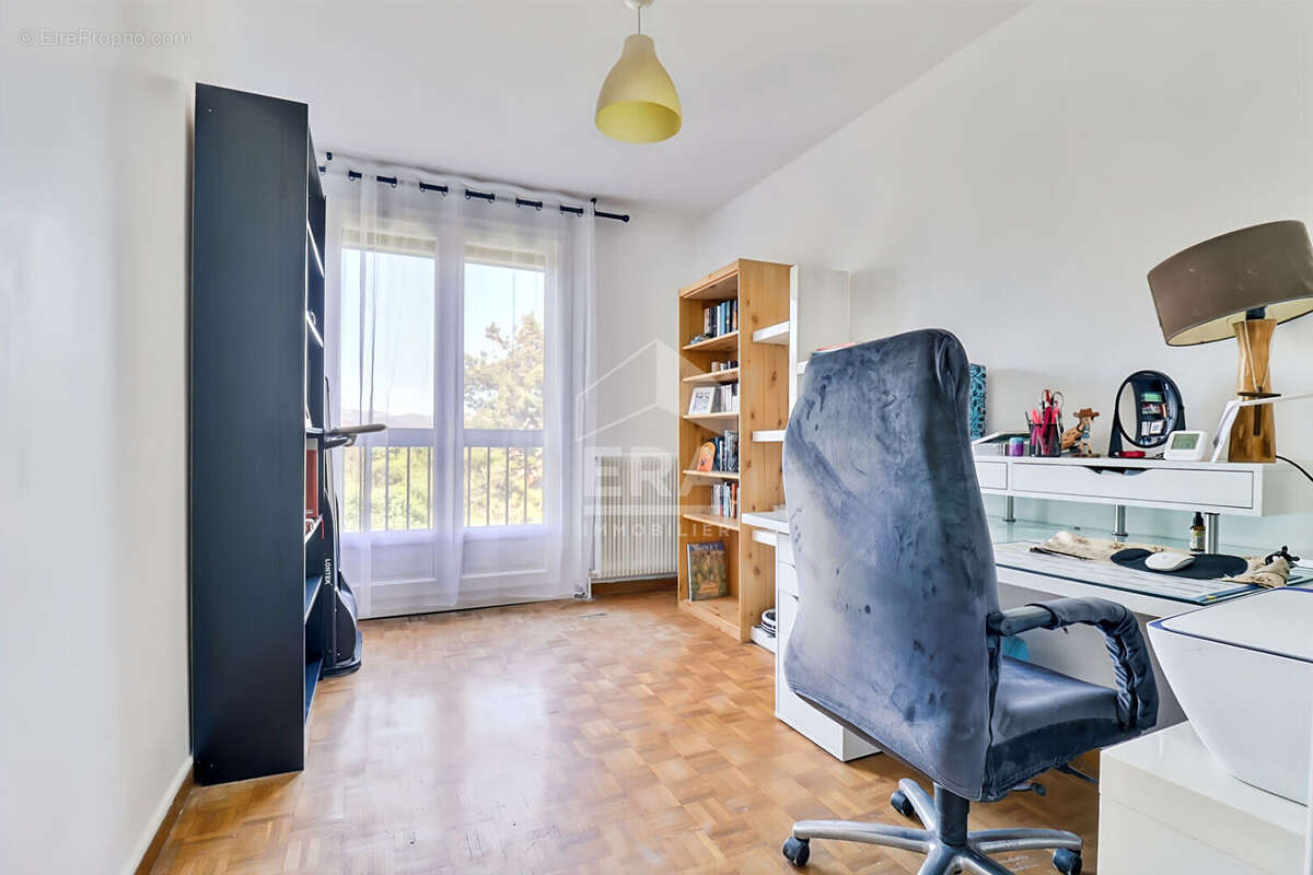 Appartement à MARSEILLE-12E