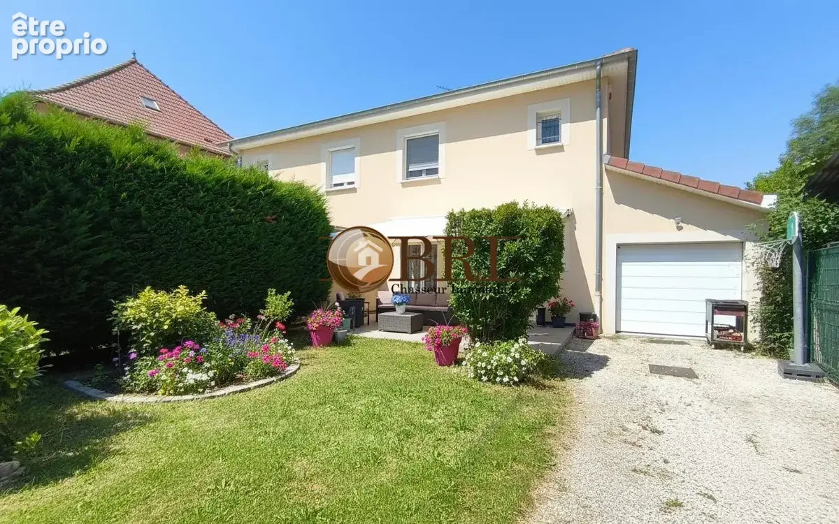 Maison 4 pièces 97 m² à vendre à Bourgoin-Jallieu (38300) - photo 2