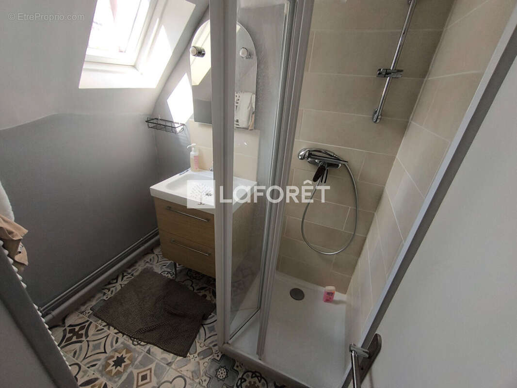 Maison à SAINT-LEGER-DU-BOURG-DENIS