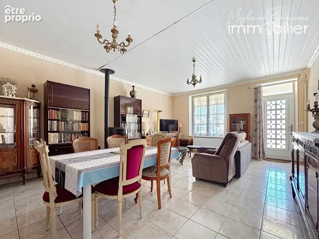 Maison typique à vendre - À proximité de la plage des Demoiselles - photo 4