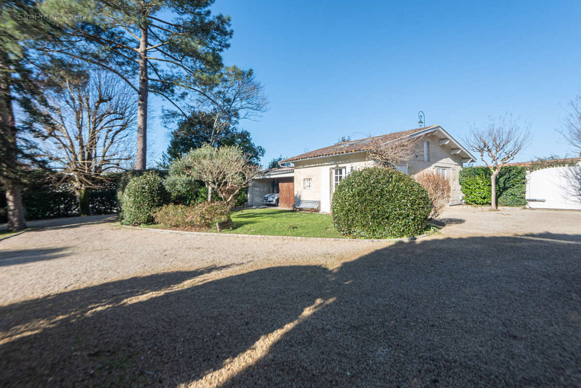 Maison à CARIGNAN-DE-BORDEAUX