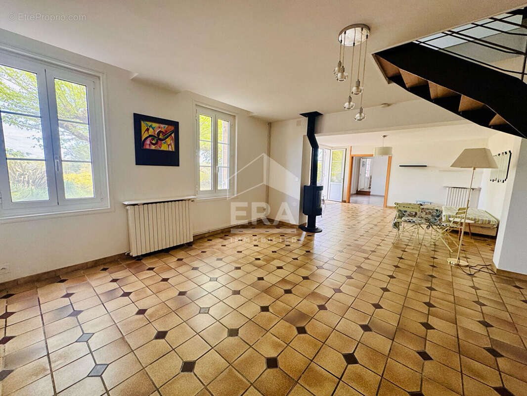 Maison à BOURG