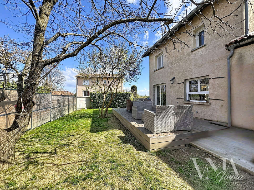 Maison à FLEURIEUX-SUR-L'ARBRESLE