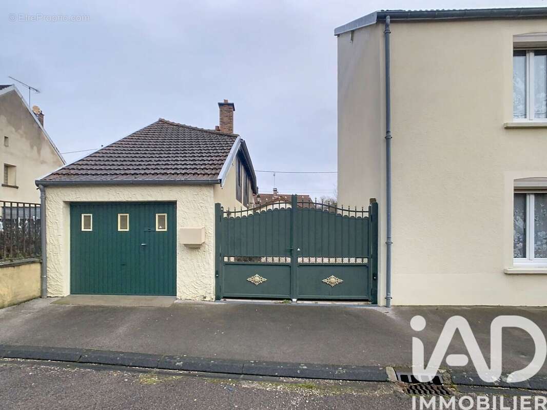 Photo 6 - Maison à CHATEAUVILLAIN