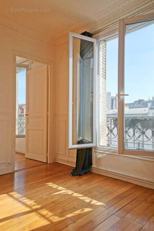 Appartement à PARIS-12E