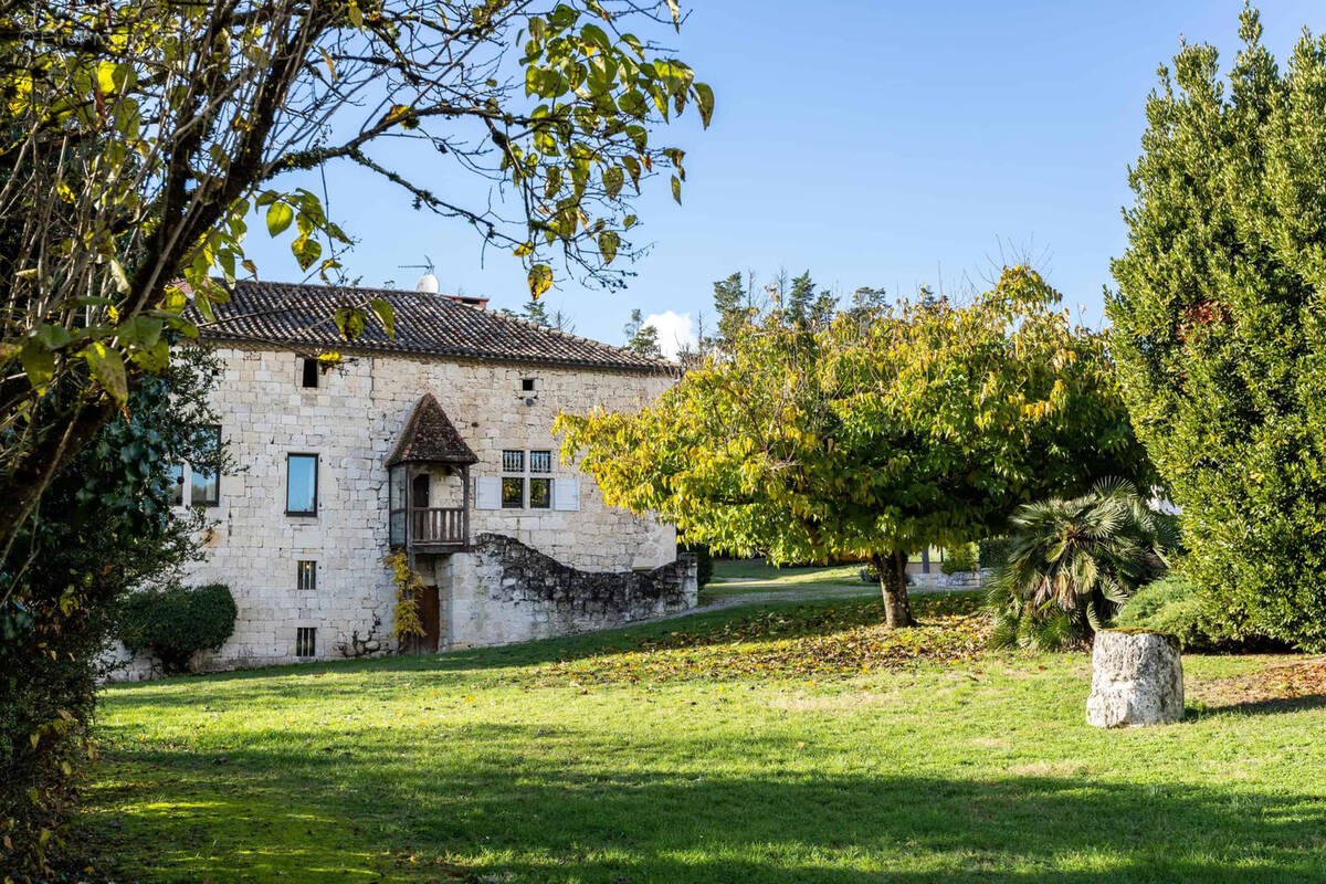 Maison à BEAUVILLE