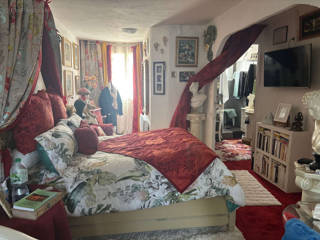 Maison à SOLLIES-PONT