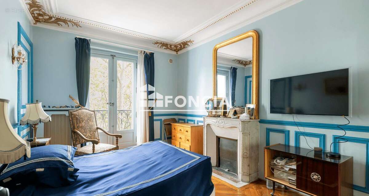Appartement à PARIS-10E