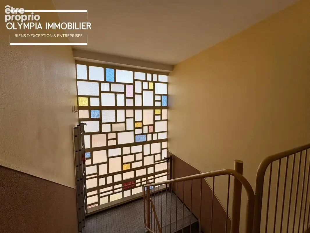 Appartement T3 - 80 m2 - Reims Centre - Vue Dégagée - Et. 8 - photo 14