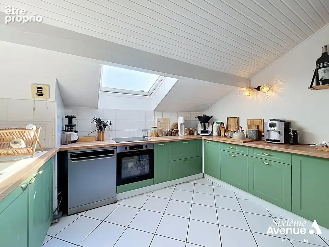 Appartement Sérézin Du Rhône 85m² utiles, cave et stationnement - photo 4