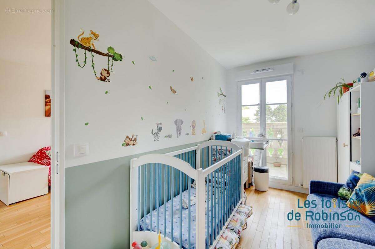 Appartement à LE PLESSIS-ROBINSON