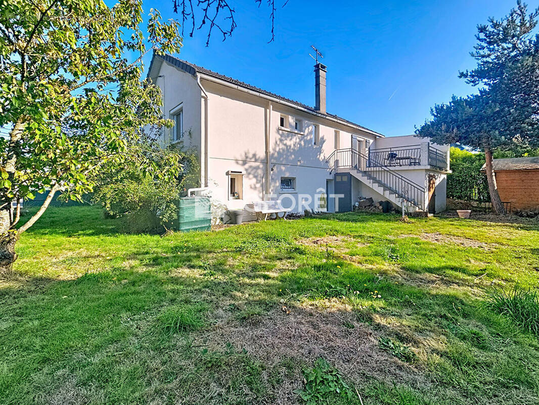 Maison à LA VILLE-DU-BOIS