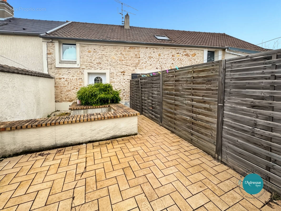 Maison à BALLANCOURT-SUR-ESSONNE