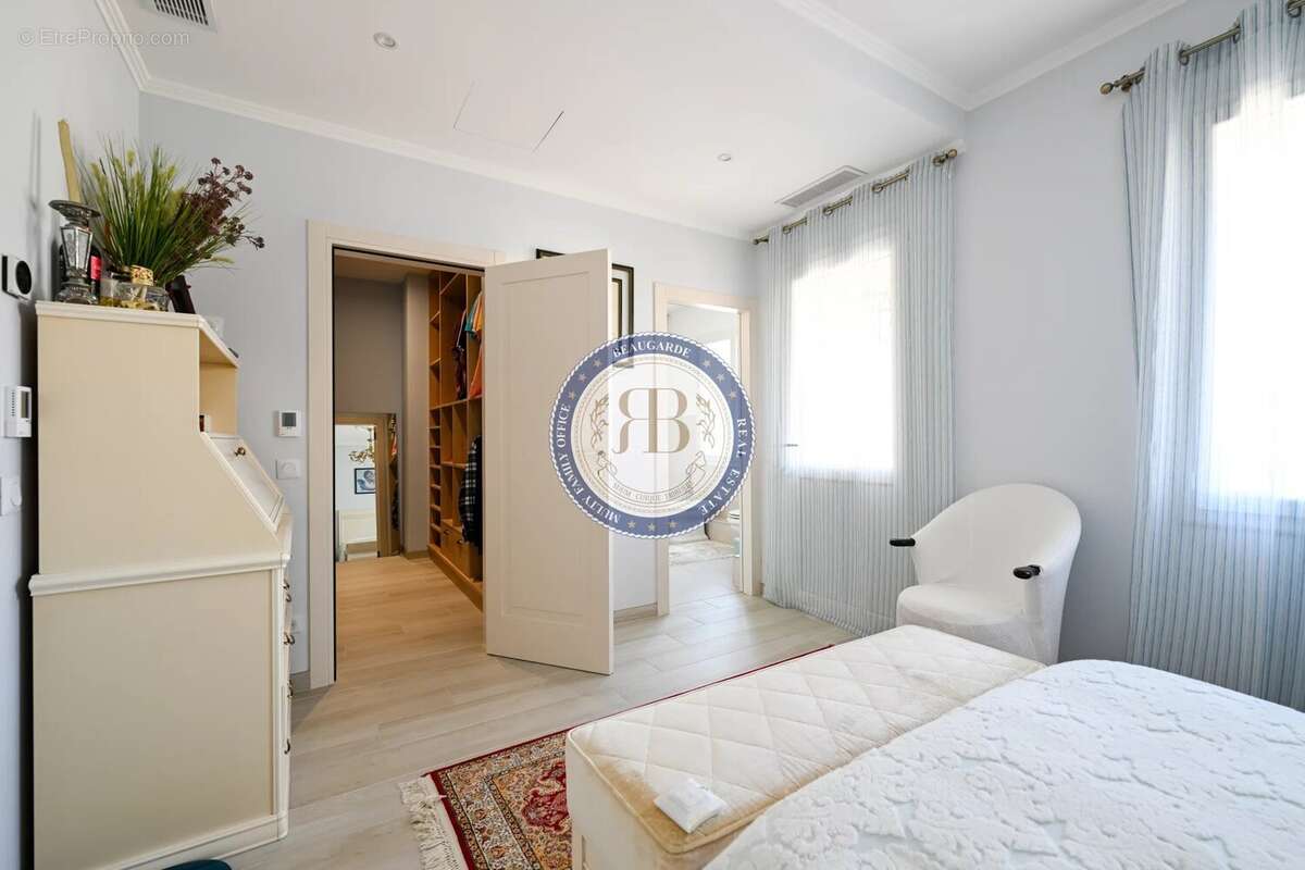 A vendre –maison – antibes /ilette - 4 chambres. - photo 8