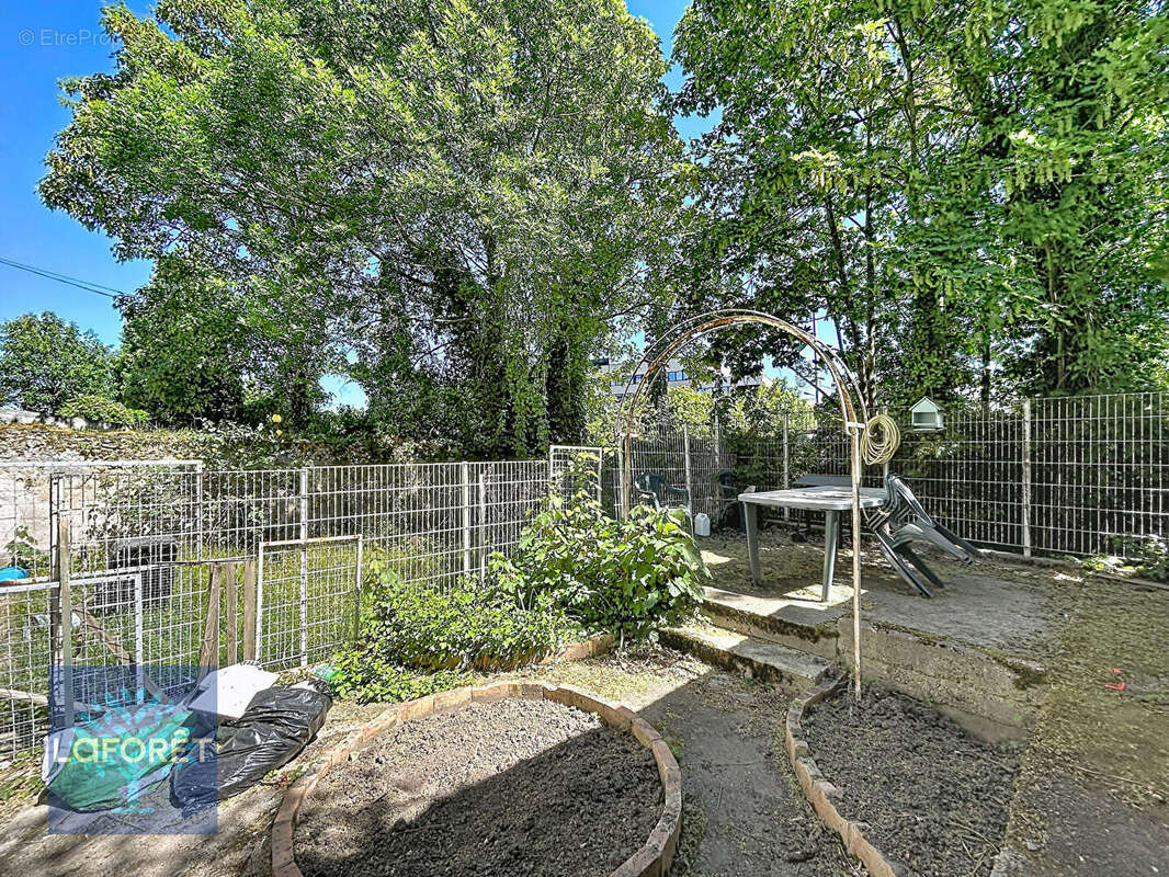 Appartement à CORBEIL-ESSONNES