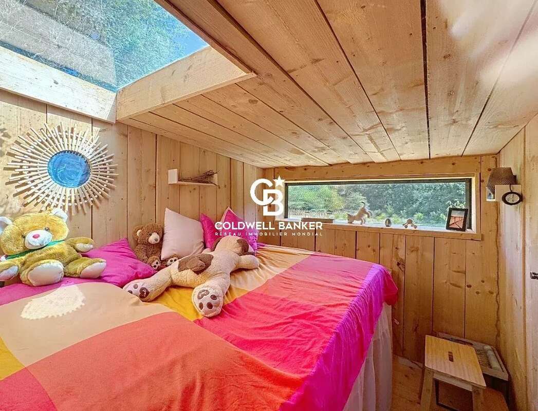 Maison à TOURRETTES