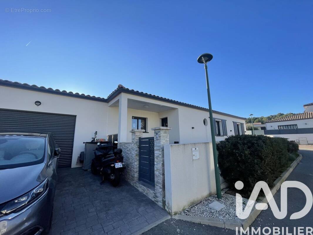 Photo 1 - Maison à MOUSSAN