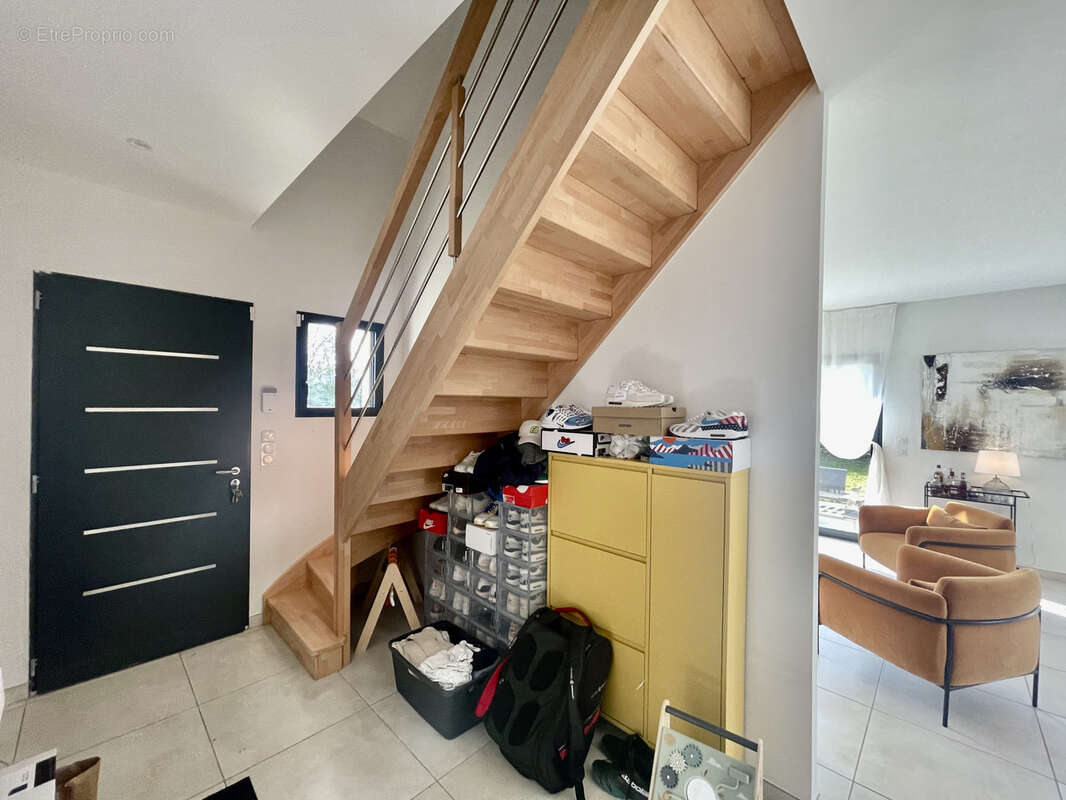 Maison 6 pieces 2024 145m2 - 4 chambres sur 640m2 de terrain - photo 11