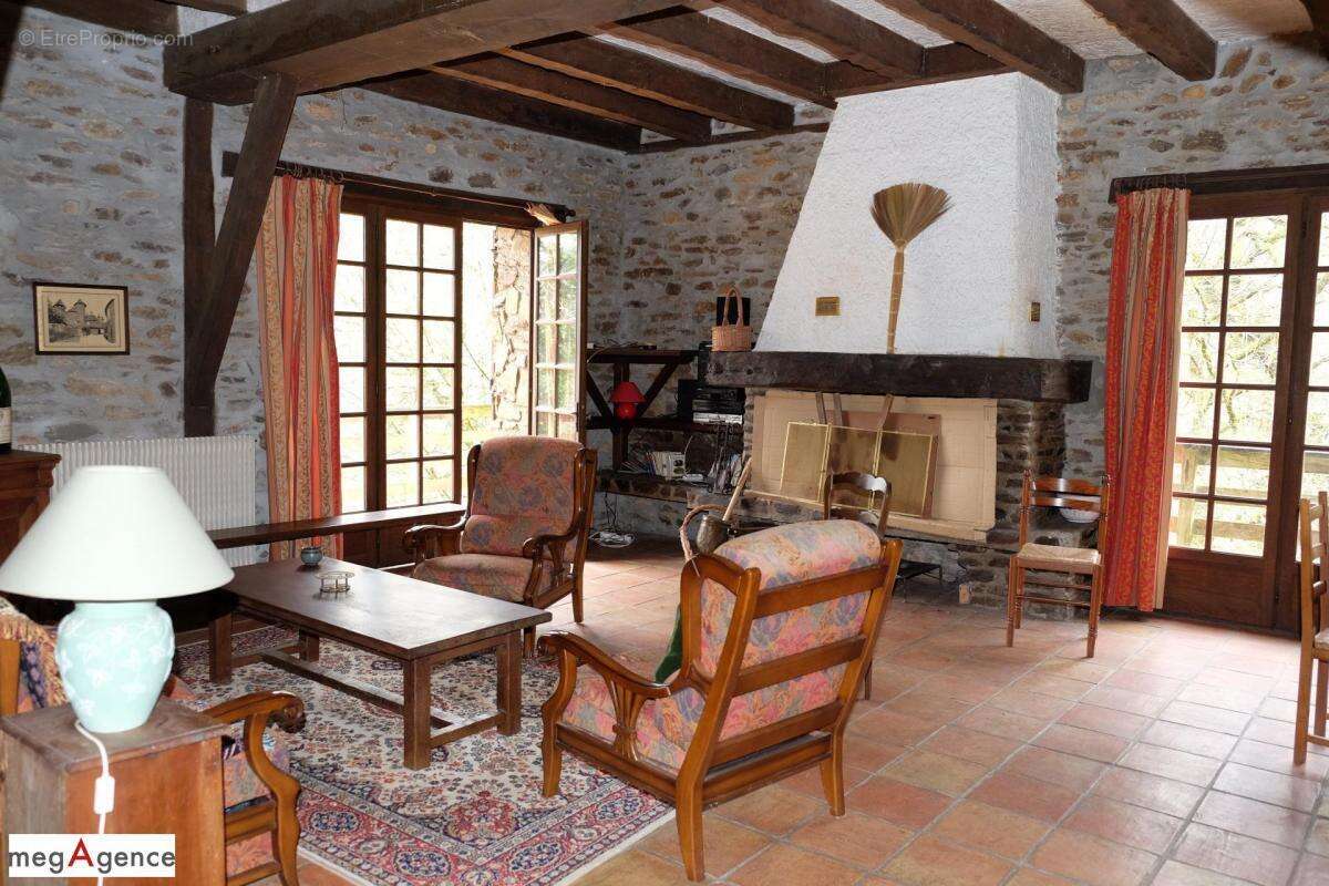 Maison à SAINT-CLEMENT