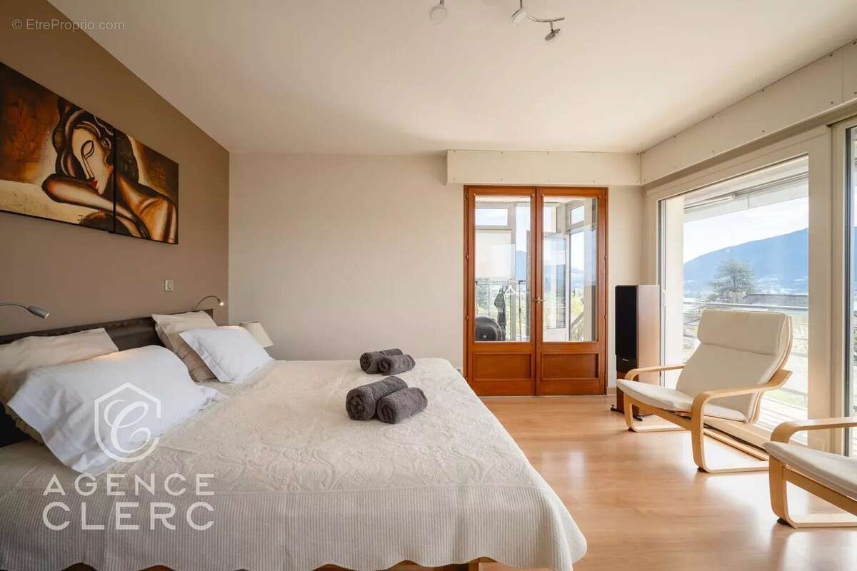 Maison à VEYRIER-DU-LAC