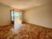 Appartement à LORGUES